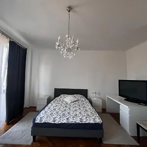https://pokoje-na-muranowie.warsawhotelspoland.com